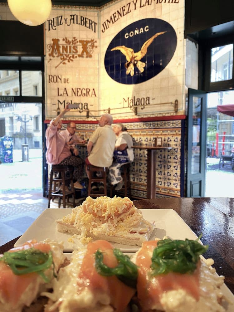 Bilbao faïences du Café Iruña