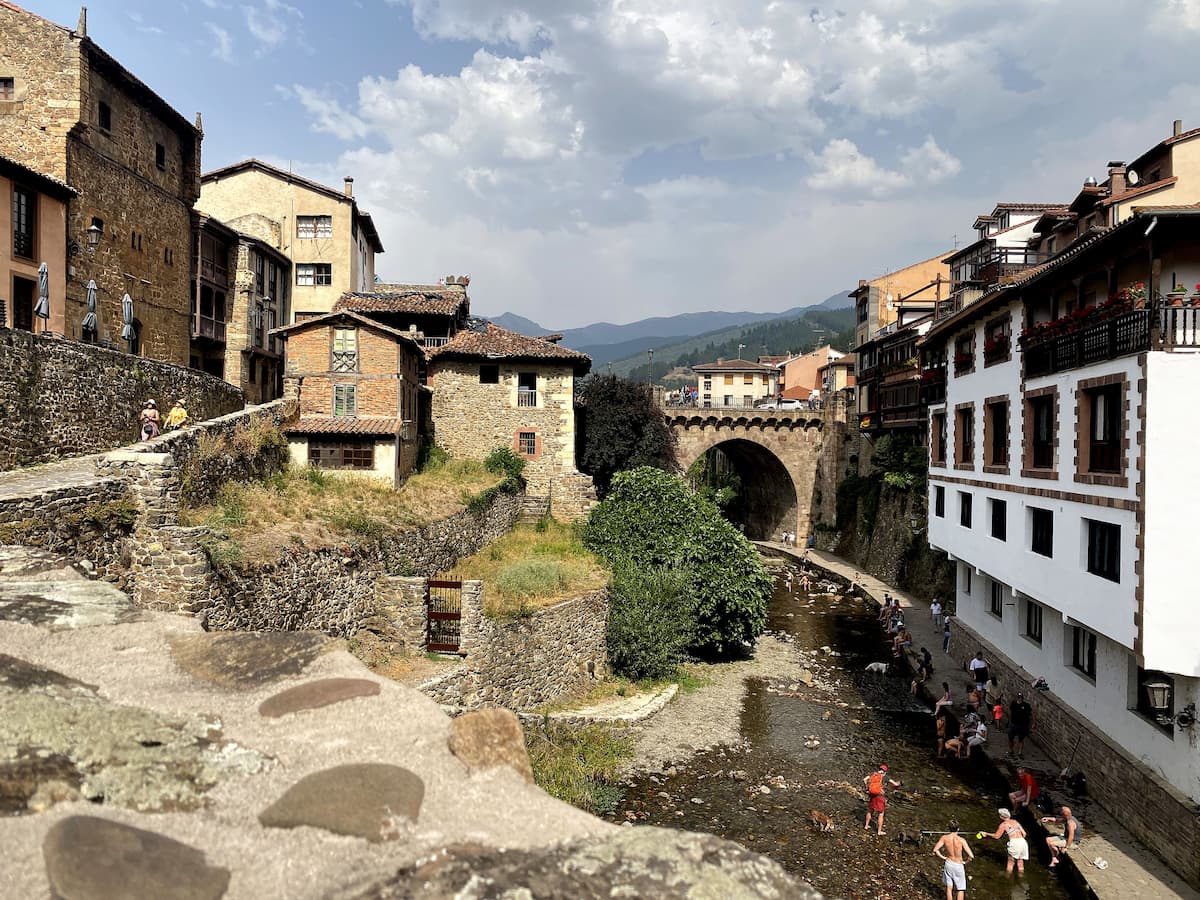 Espagne Potes dans le Parc des Pics d'Europe