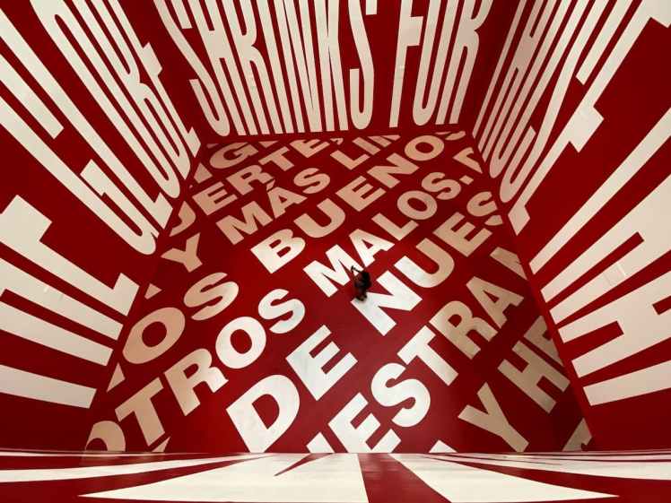 Barbara Kruger exposition Another day Another night à Bilbao