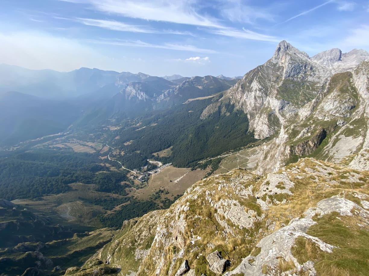 Espagne Parc des Pics d'Europe début de la randonnée