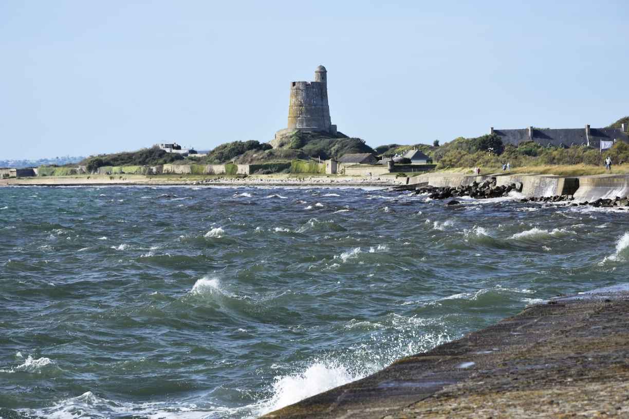 Saint-Vaast-la-Hougue : le fort de la Hougue