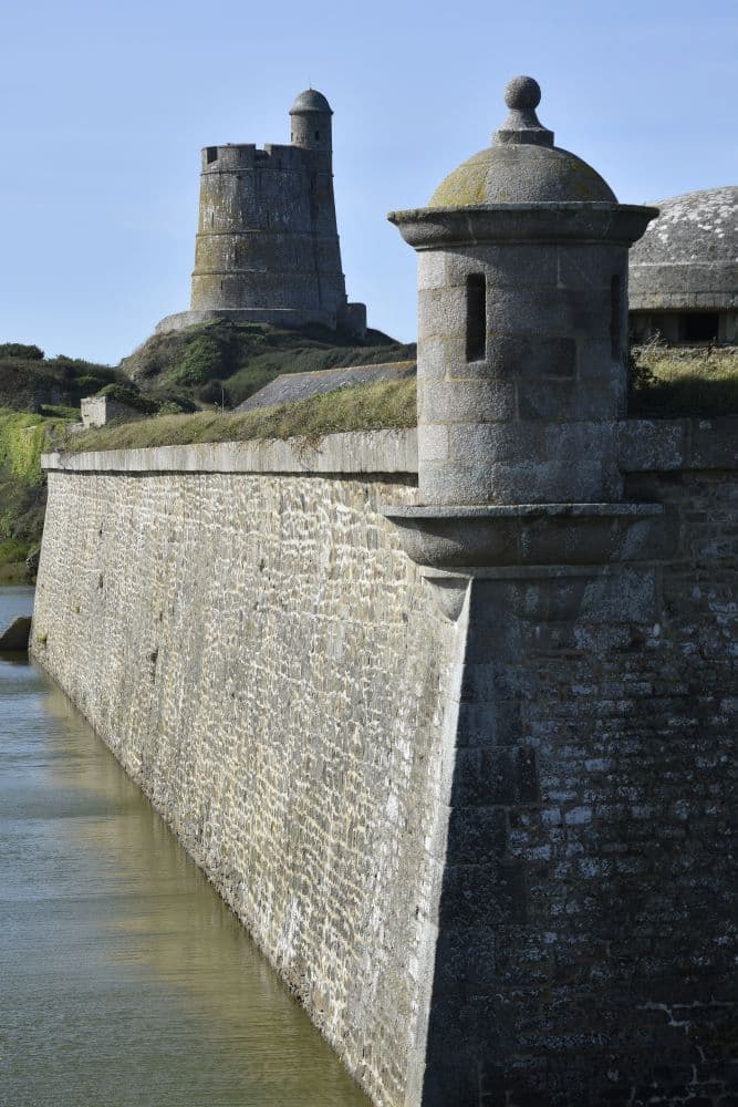 Saint-Vaast-la-Hougue Manche Défenses du fort Vauban de la Hougue