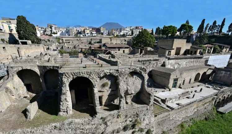 Naples les ruines d'Herculanum au pied du Vésuve