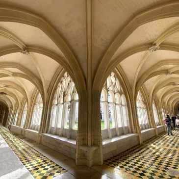 Monastère de Saint Wandrille : le cloître