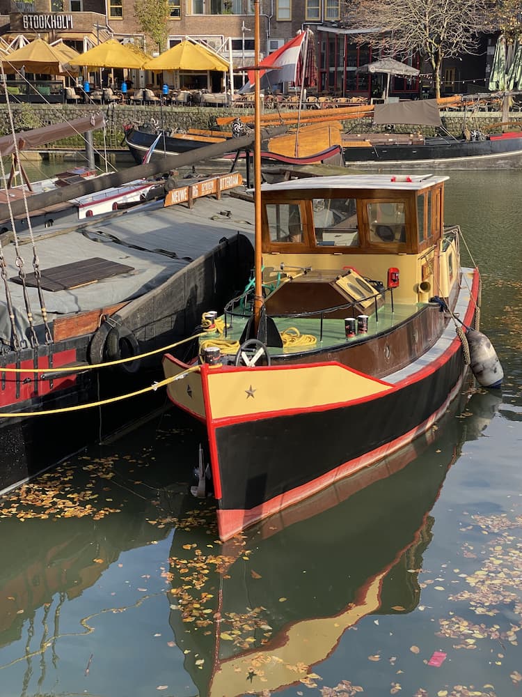 Rotterdam vieux bateaux de peche de Oudehaven