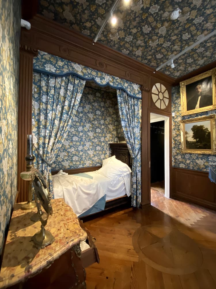 Normandie : chambre de Léopoldine Hugo à Villequier