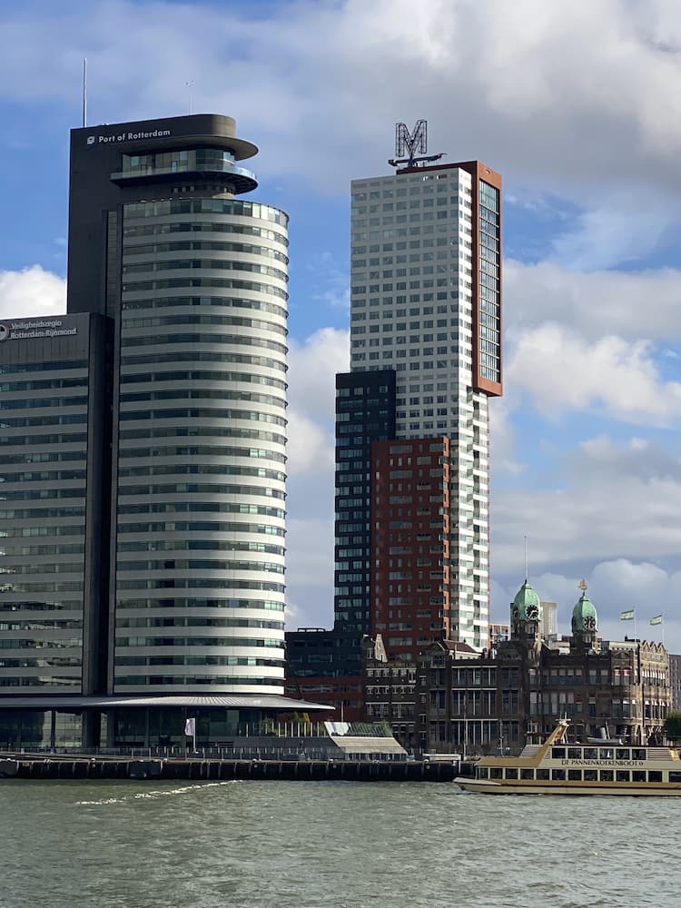 Rotterdam gratte-ciel de Kop van Zuid