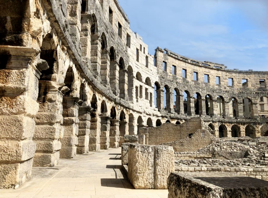 Patrimoine antique de Pula en Croatie