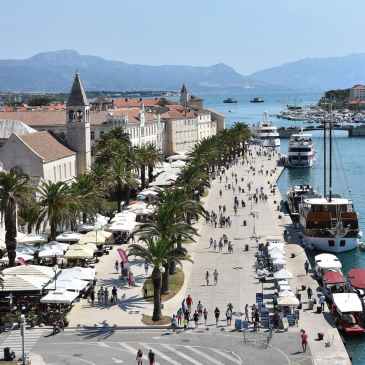 La Riva à Trogir en Croatie