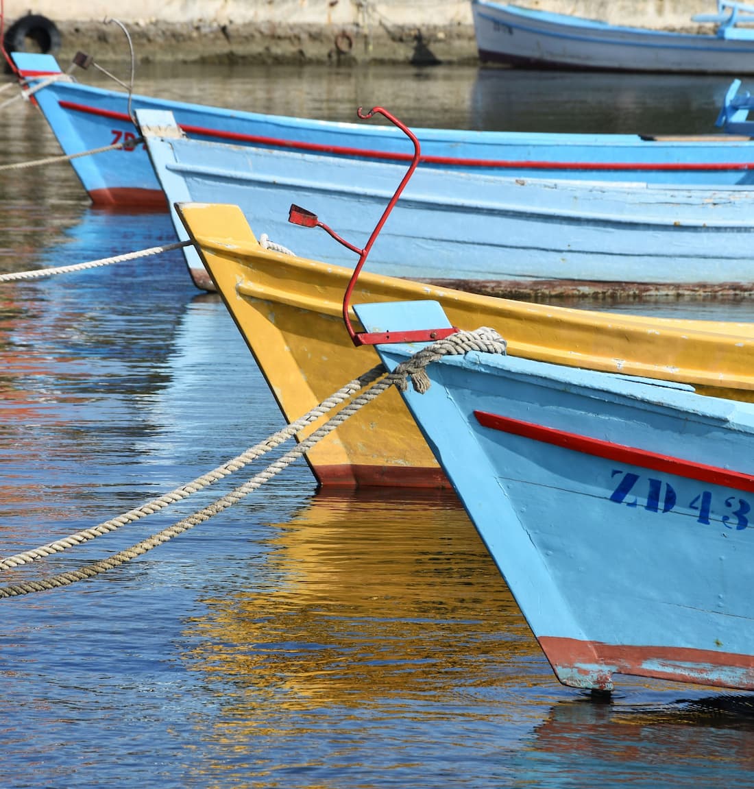 Les bateaux de pêche du port de Nin