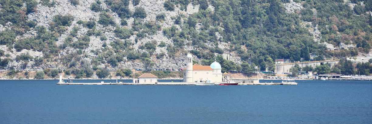 Monténégro : île Notre-Dame-du-Récif dans les bouches de Kotor