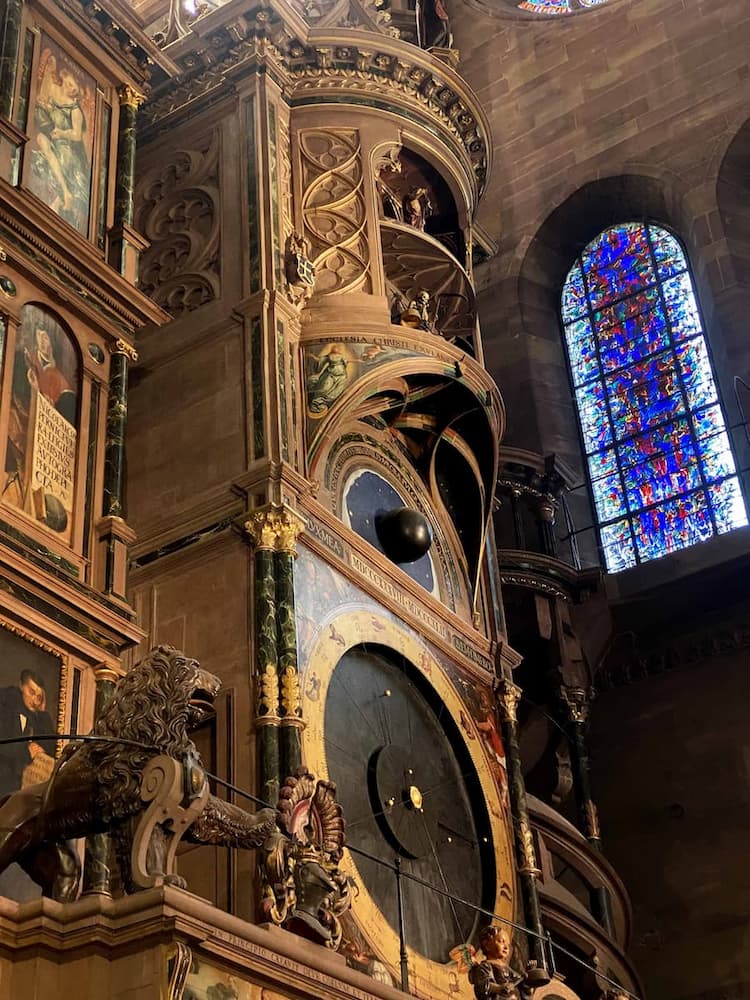 Cathédrale de Strasbourg : l'horloge astronomique