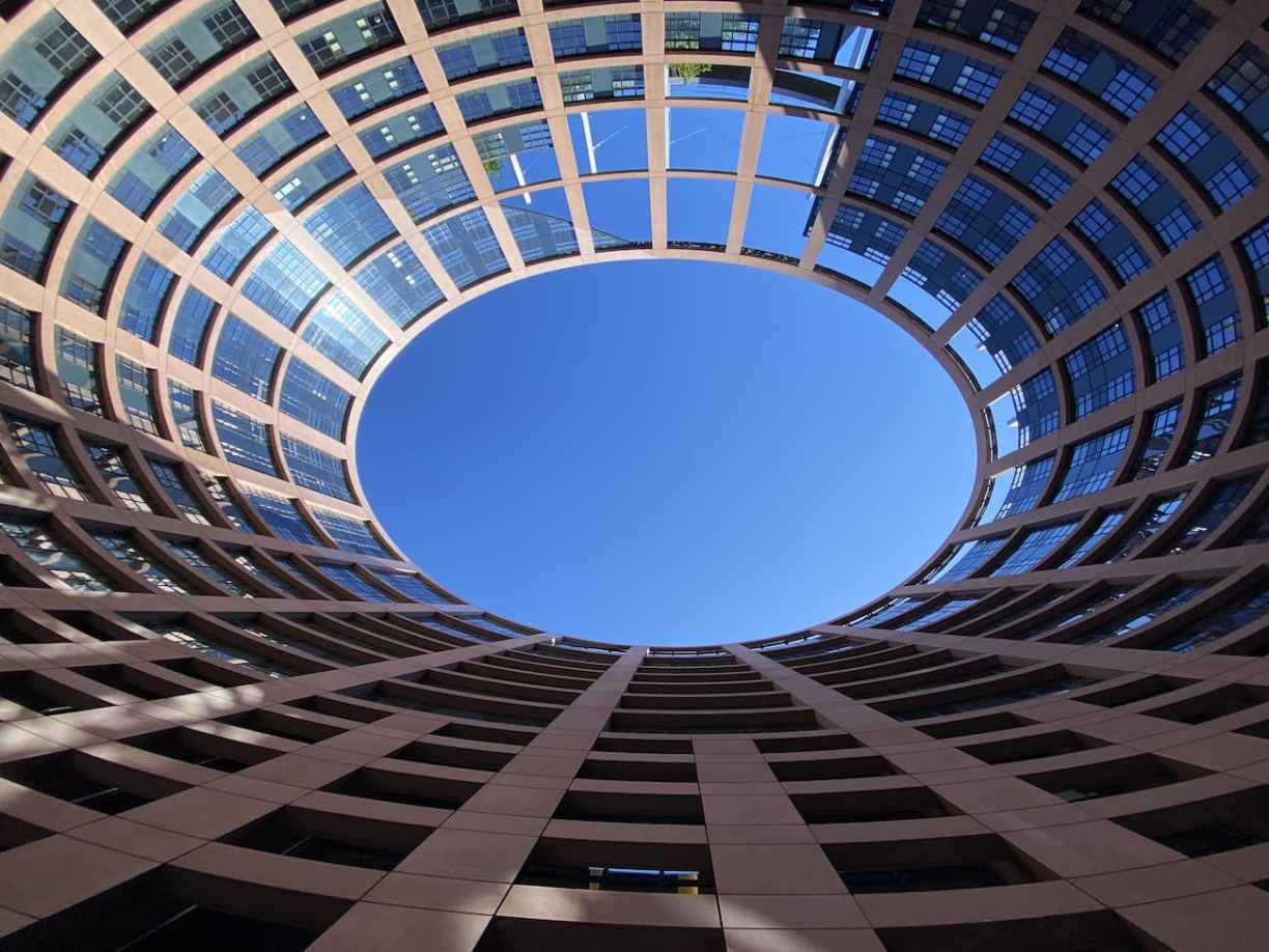 Strasbourg : atrium du Parlement européen