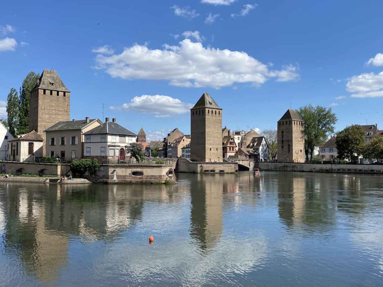 Les tours Vauban à Strasbourg dans Petite France