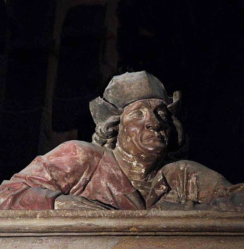 Strasbourg : statue de paysan observant le pilier des Anges de la cathédrale