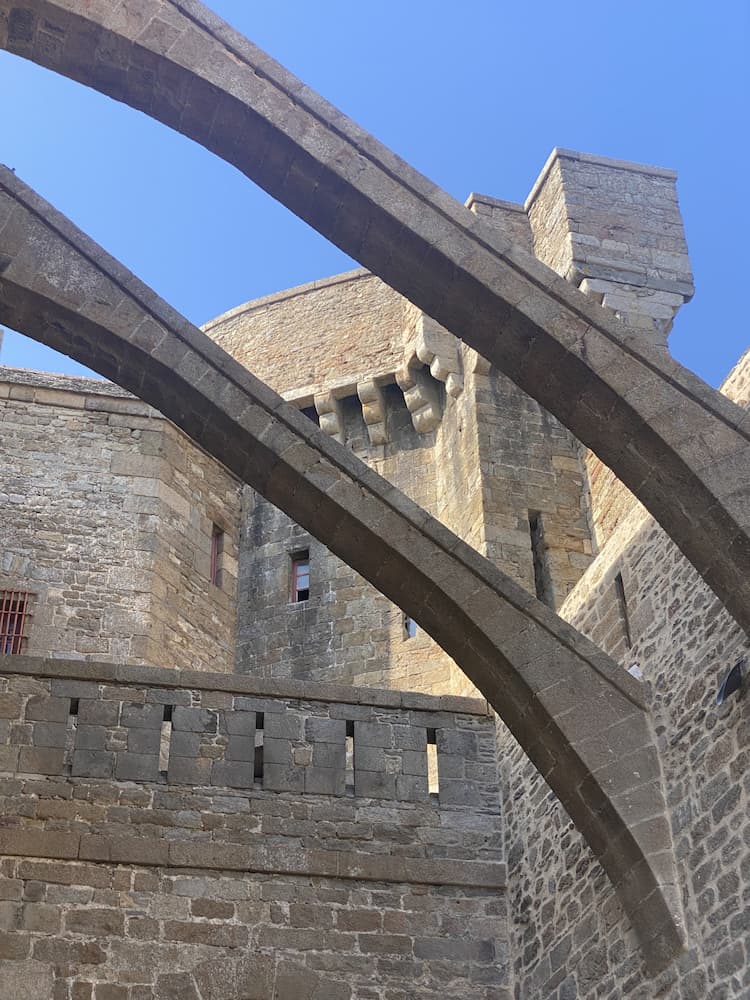 Château fort de Saint-Malo  à l'entre d'Intra-Muros