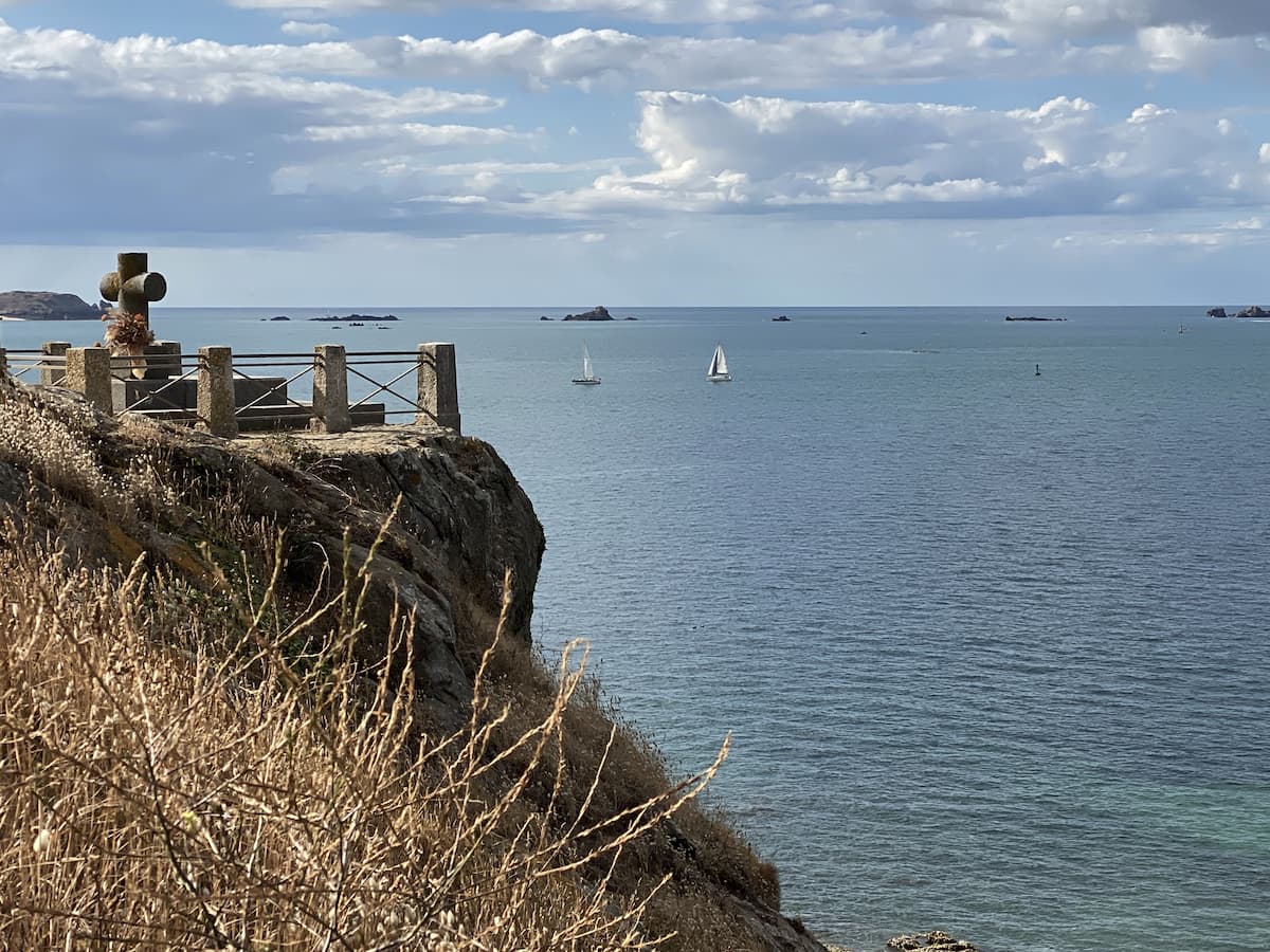 Tombe de Chateaubriand sur l’îlot du Grand Bé à Saint-Malo