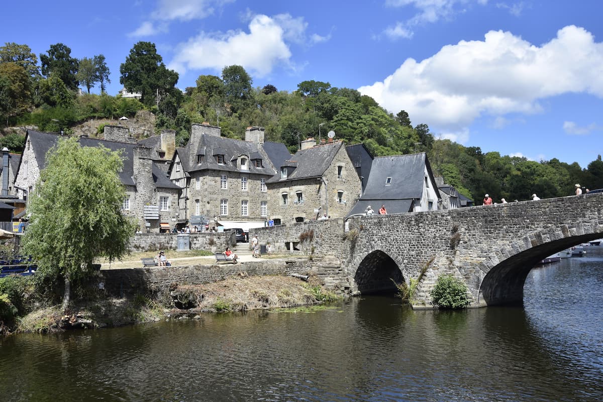 Port de Dinan sur les rives de la Rance