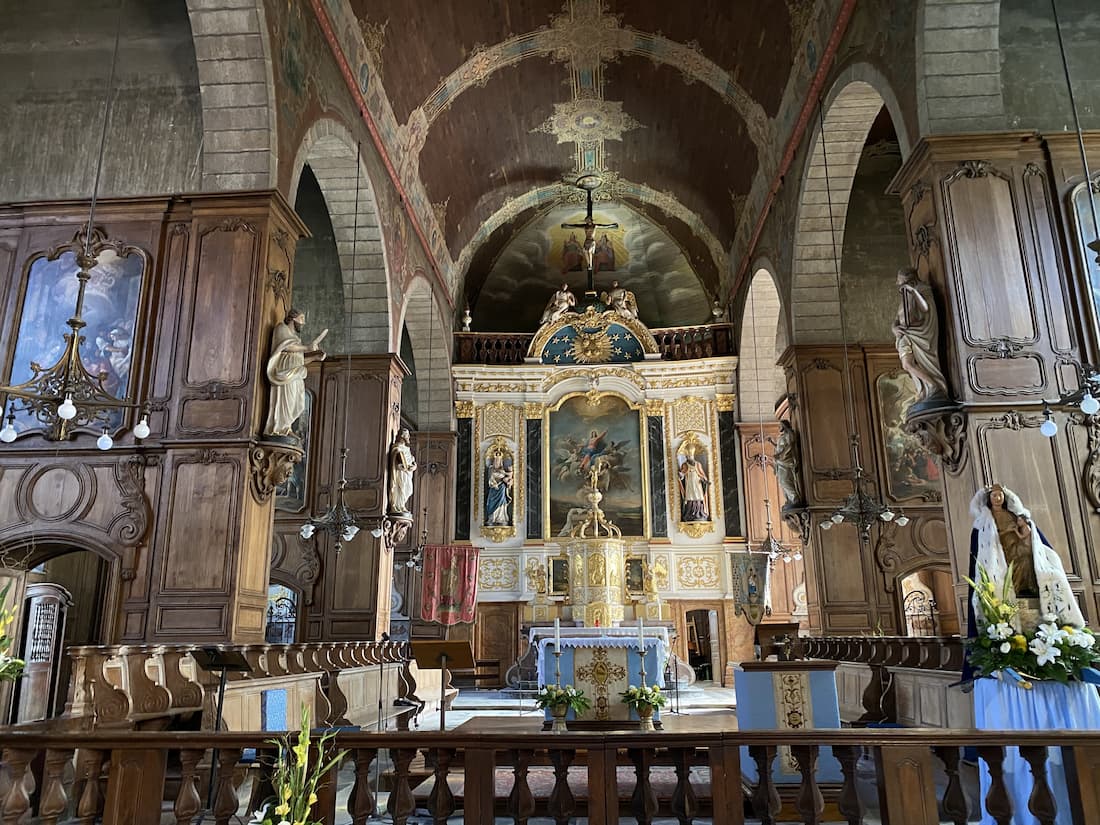Intérieur de l'église Saint-Sulpice de Fougères