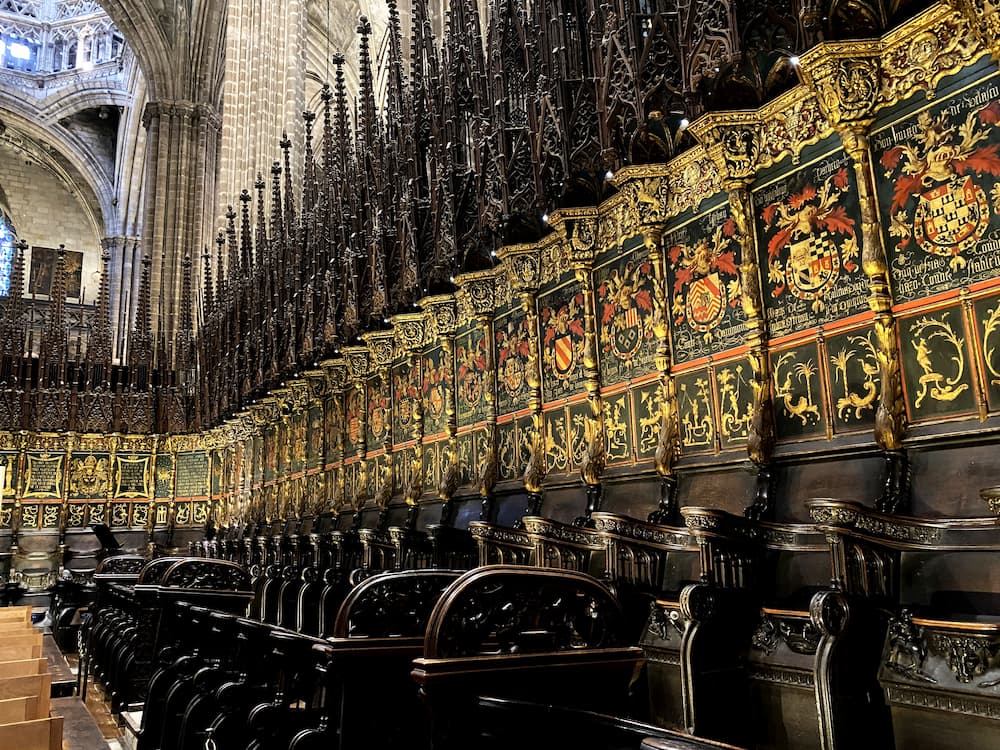 Stalles sculptées du chœur de la cathédrale de Barcelone